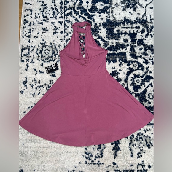 Pink dress - Picture 6 of 12